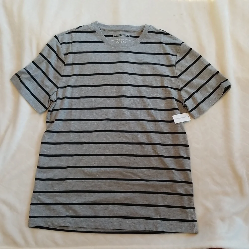 Banana Republic mens striped premium wash black gray crewneck sz M sz XL